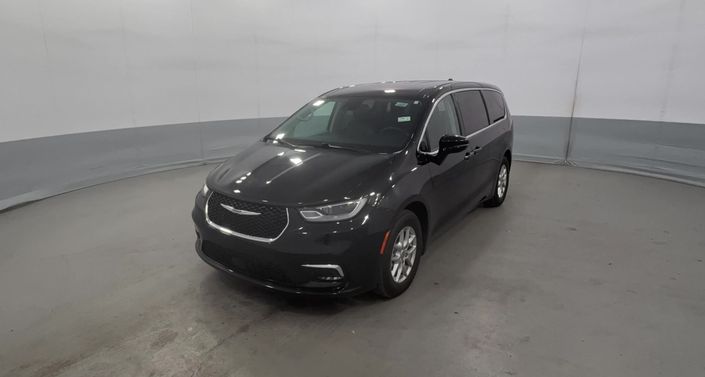 Thumbnail: 2024 Chrysler Pacifica - 1