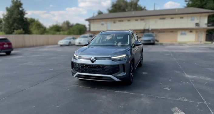 Thumbnail: 2026 Volkswagen Tiguan - 1