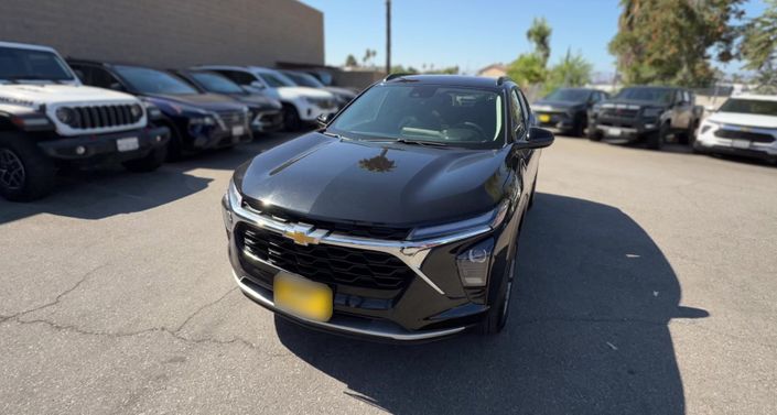 Thumbnail: 2025 Chevrolet Trax - 1