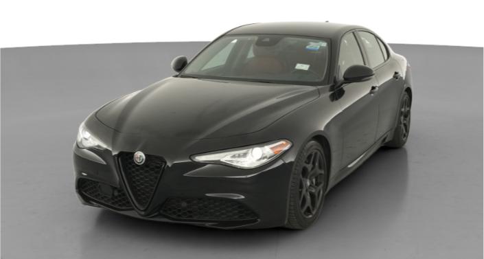 Thumbnail: 2021 Alfa Romeo Giulia - 1