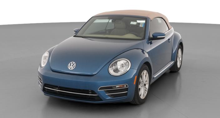 2019 Volkswagen Beetle SE -
                  Lorain, OH
