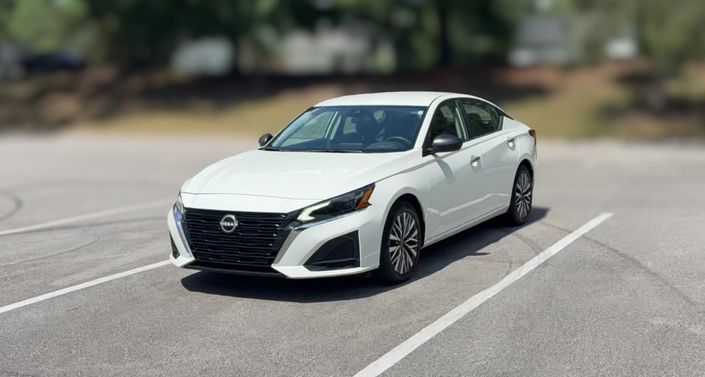 Thumbnail: 2025 Nissan Altima - 1