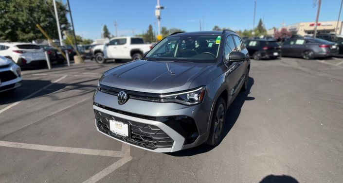 Thumbnail: 2026 Volkswagen Taos - 1
