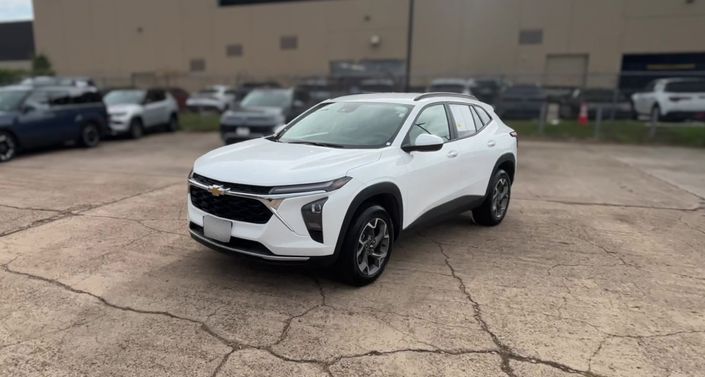 Thumbnail: 2025 Chevrolet Trax - 1