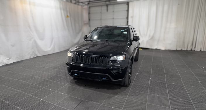 Thumbnail: 2018 Jeep Grand Cherokee - 1