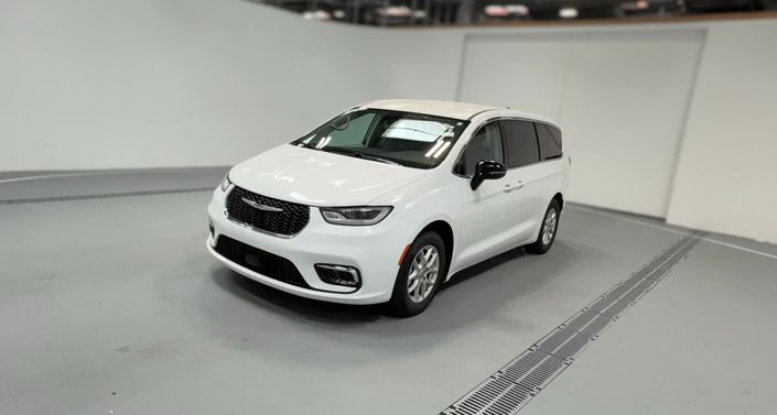 Thumbnail: 2024 Chrysler Pacifica - 1