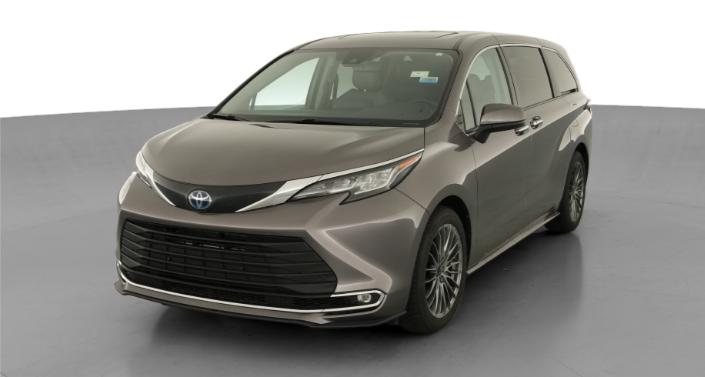 Thumbnail: 2022 Toyota Sienna - 1