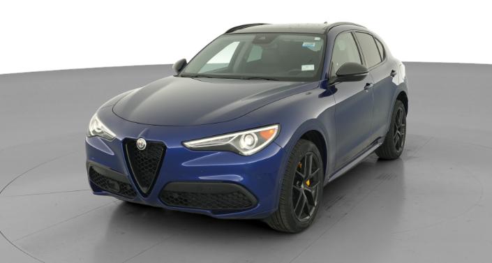 Thumbnail: 2020 Alfa Romeo Stelvio - 1