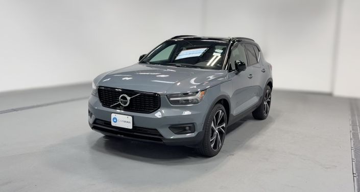 Thumbnail: 2022 Volvo XC40 - 1