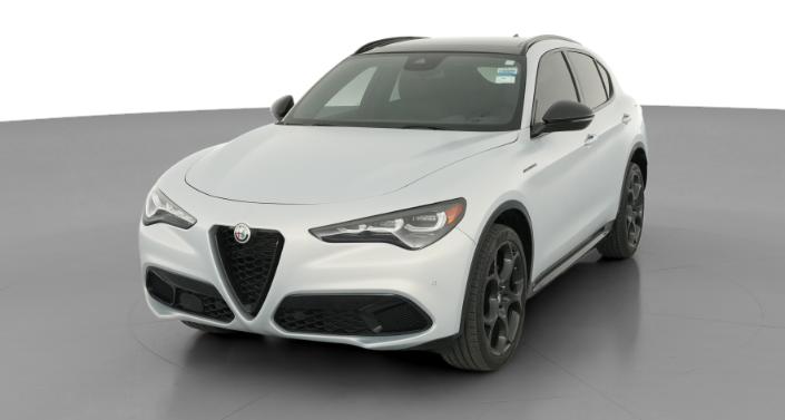 Thumbnail: 2024 Alfa Romeo Stelvio - 1