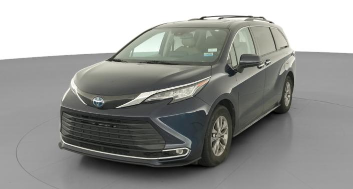 Thumbnail: 2022 Toyota Sienna - 1