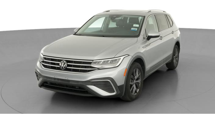 Thumbnail: 2022 Volkswagen Tiguan - 1