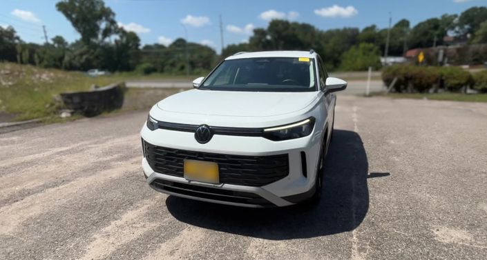 Thumbnail: 2026 Volkswagen Tiguan - 1