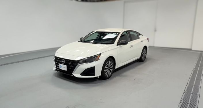 Thumbnail: 2025 Nissan Altima - 1