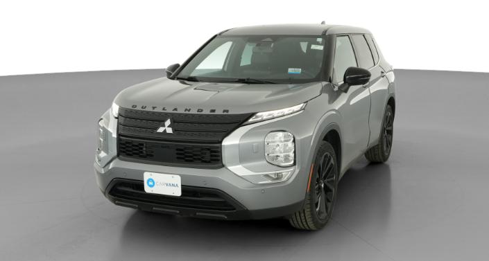 Thumbnail: 2023 Mitsubishi Outlander - 1