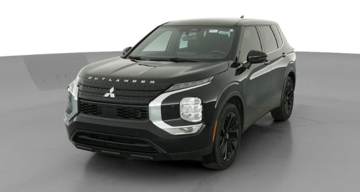 Thumbnail: 2023 Mitsubishi Outlander - 1