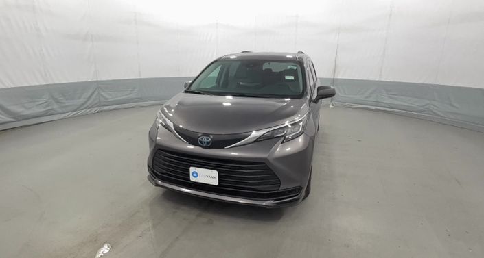 Thumbnail: 2023 Toyota Sienna - 1