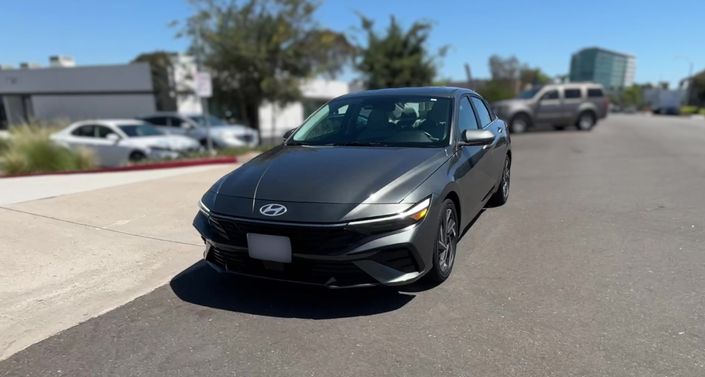 Thumbnail: 2025 Hyundai Elantra - 1