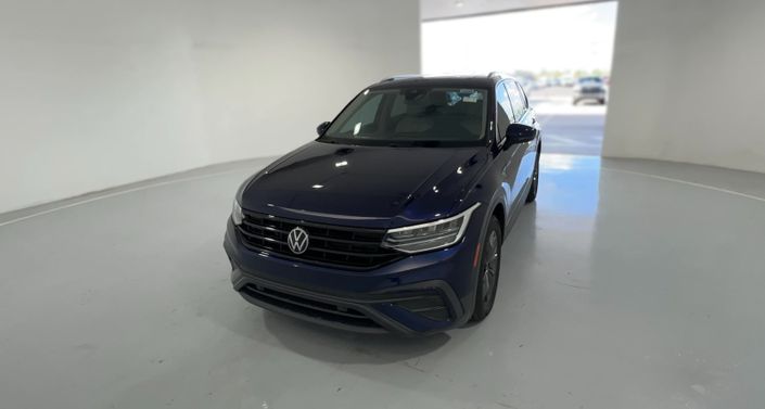 Thumbnail: 2023 Volkswagen Tiguan - 1