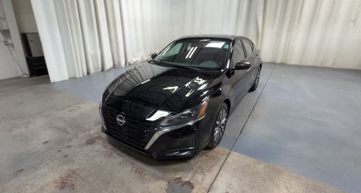 Thumbnail: 2025 Nissan Altima - 1