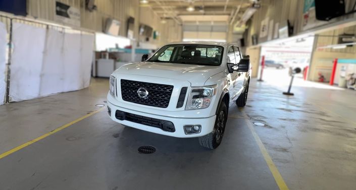 2017 Nissan Titan