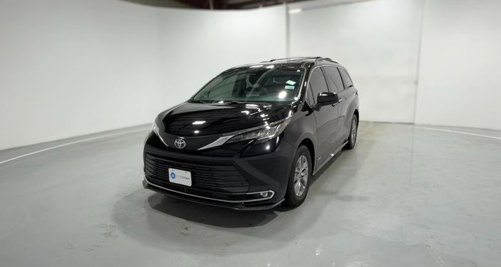 Thumbnail: 2021 Toyota Sienna - 1