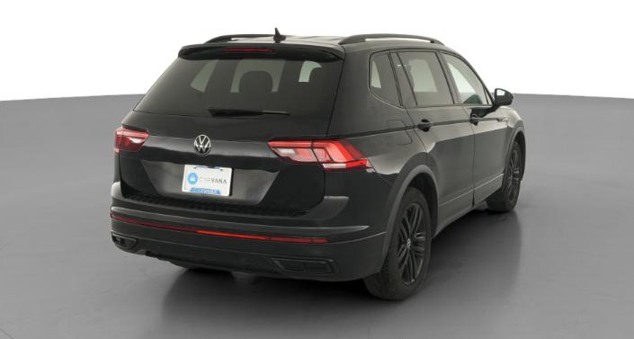 Thumbnail: 2022 Volkswagen Tiguan - 1