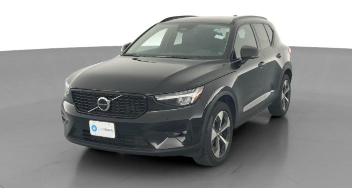 Thumbnail: 2023 Volvo XC40 - 1