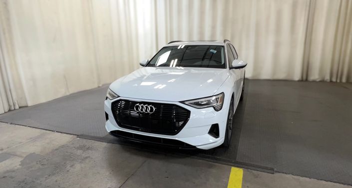 2022 Audi e-tron Premium -
                  Riverside, CA