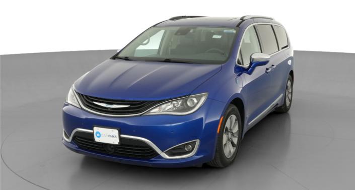 Thumbnail: 2018 Chrysler Pacifica - 1