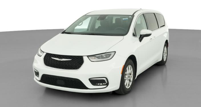 Thumbnail: 2023 Chrysler Pacifica - 1