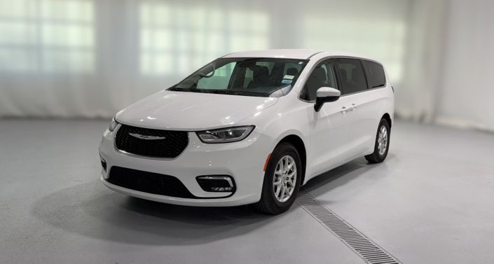 Thumbnail: 2023 Chrysler Pacifica - 1