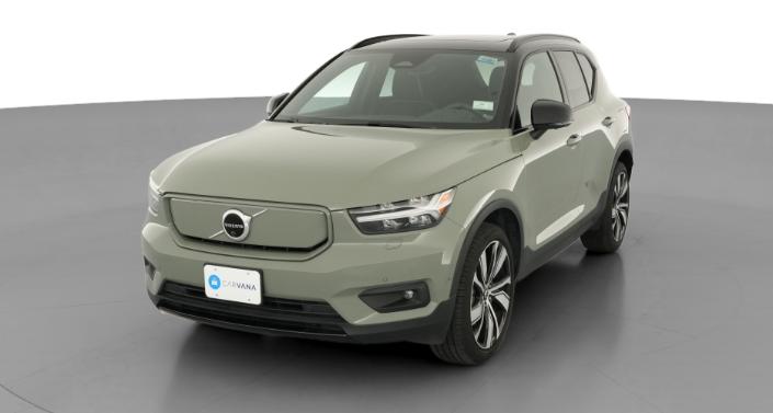 Thumbnail: 2022 Volvo XC40 - 1