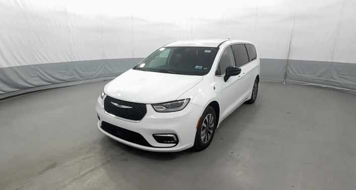 Thumbnail: 2024 Chrysler Pacifica - 1