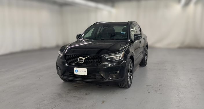 Thumbnail: 2023 Volvo XC40 - 1