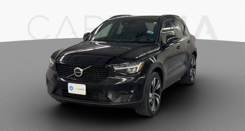 2023 Volvo XC40