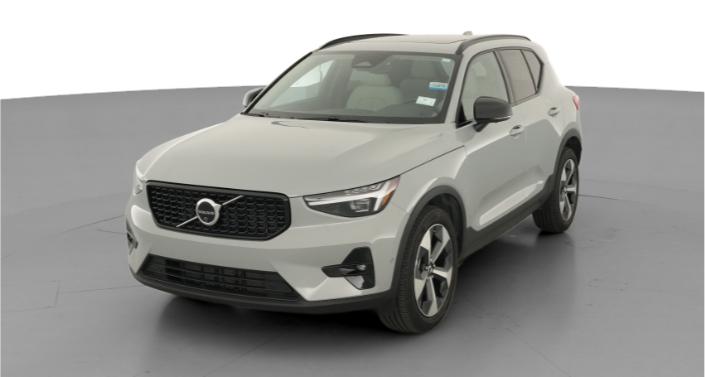 Thumbnail: 2026 Volvo XC40 - 1