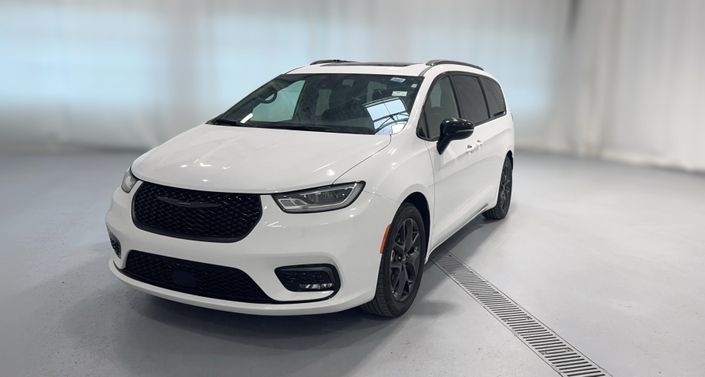 Thumbnail: 2025 Chrysler Pacifica - 1