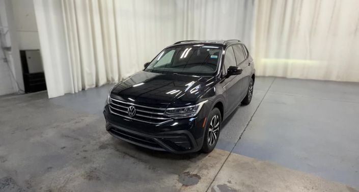 Thumbnail: 2023 Volkswagen Tiguan - 1