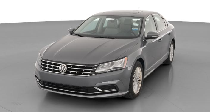 2017 Volkswagen Passat SE -
                  Lorain, OH