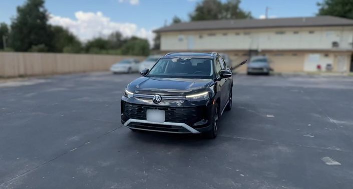 Thumbnail: 2026 Volkswagen Tiguan - 1