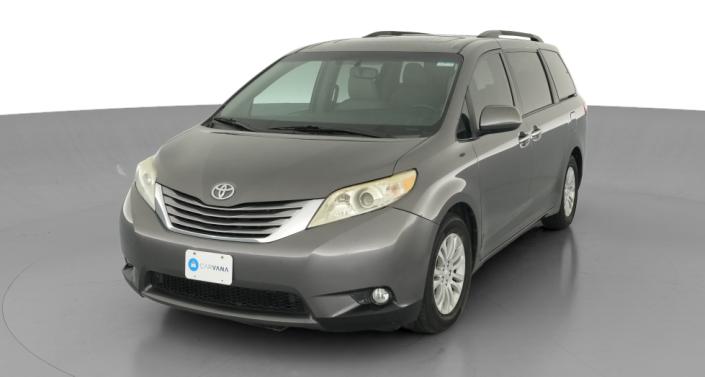 Thumbnail: 2017 Toyota Sienna - 1