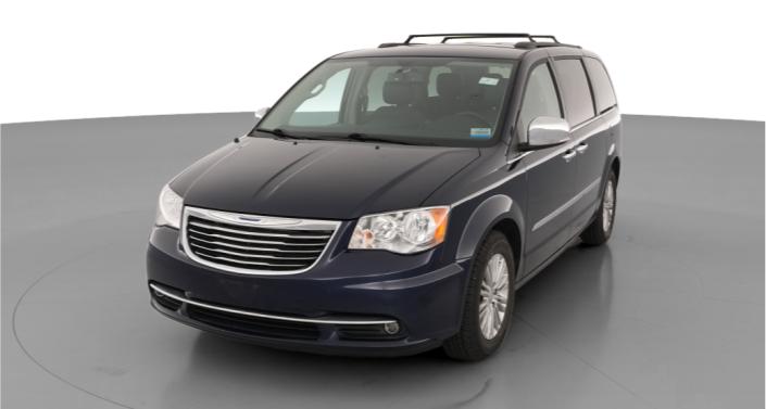 2015 Chrysler Town & Country Touring -
                  Lorain, OH