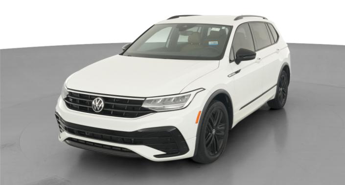 Thumbnail: 2022 Volkswagen Tiguan - 1