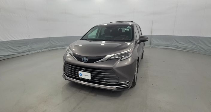 Thumbnail: 2022 Toyota Sienna - 1