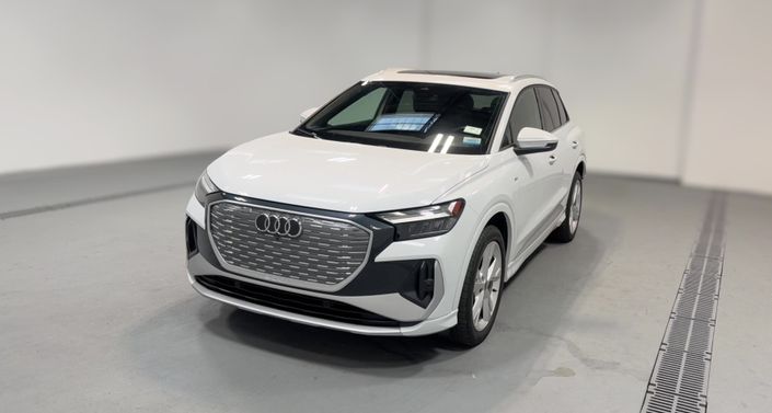 Thumbnail: 2023 Audi Q4 e-tron - 1
