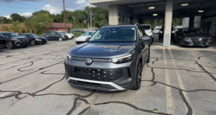Thumbnail: 2026 Volkswagen Tiguan - 1