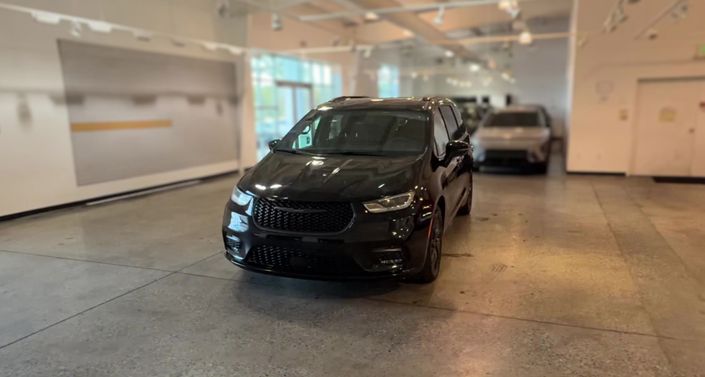 Thumbnail: 2025 Chrysler Pacifica - 1