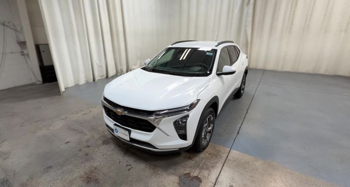 Thumbnail: 2025 Chevrolet Trax - 1