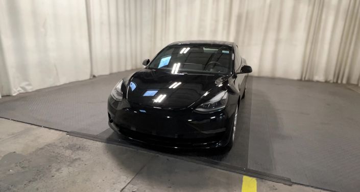 Thumbnail: 2021 Tesla Model 3 - 1